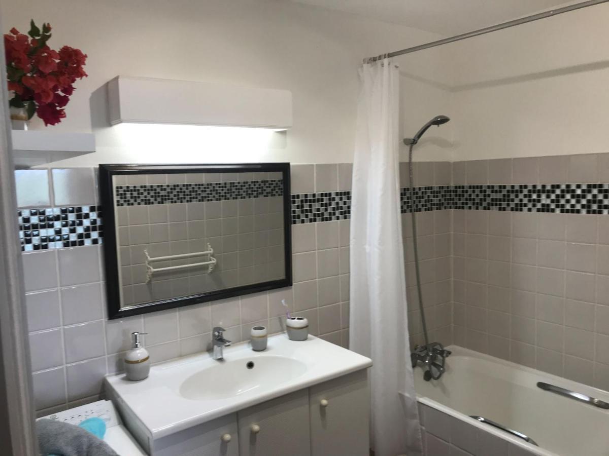Studio Mojito Vue Mer,Piscine Avec Cuve Eau Et Acces Plage Et Piscine Anse Des Rochers 생프랑수아 외부 사진